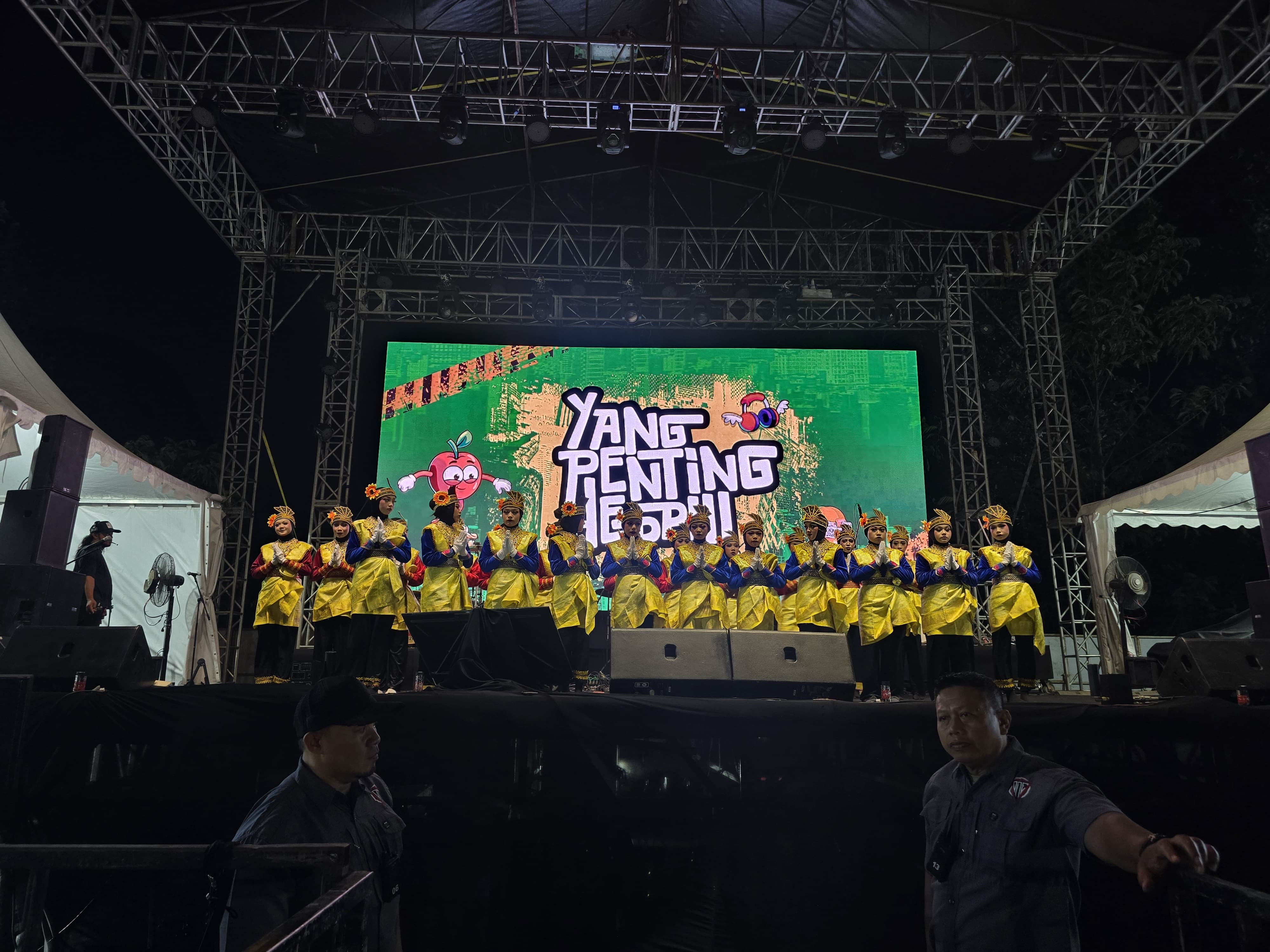Ekstra Tari MTsN 16 Jombang Turut Meriahkan Road to Festival “Indonesia Adalah Kita”